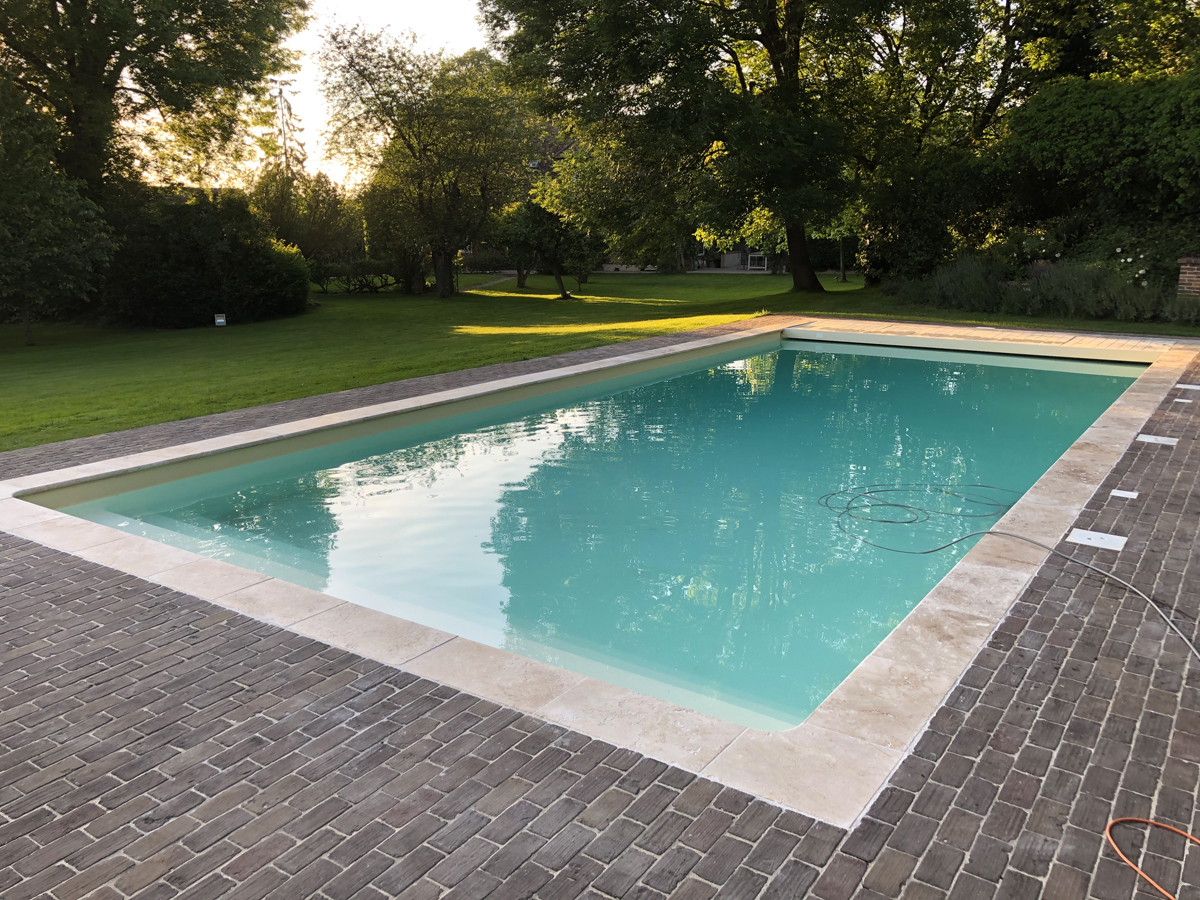terrasse piscine jardin